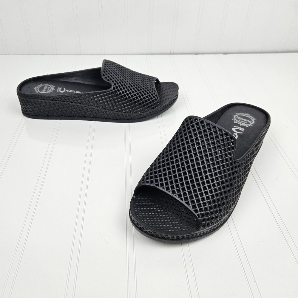 Jeffrey Campbell Last Fling molded slide sandals